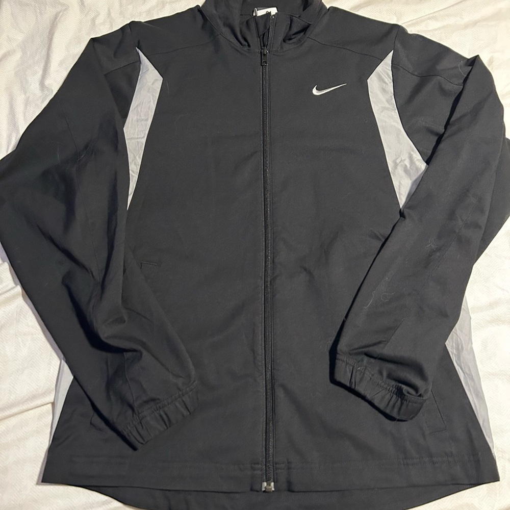 Nike men’s lightweight jacket